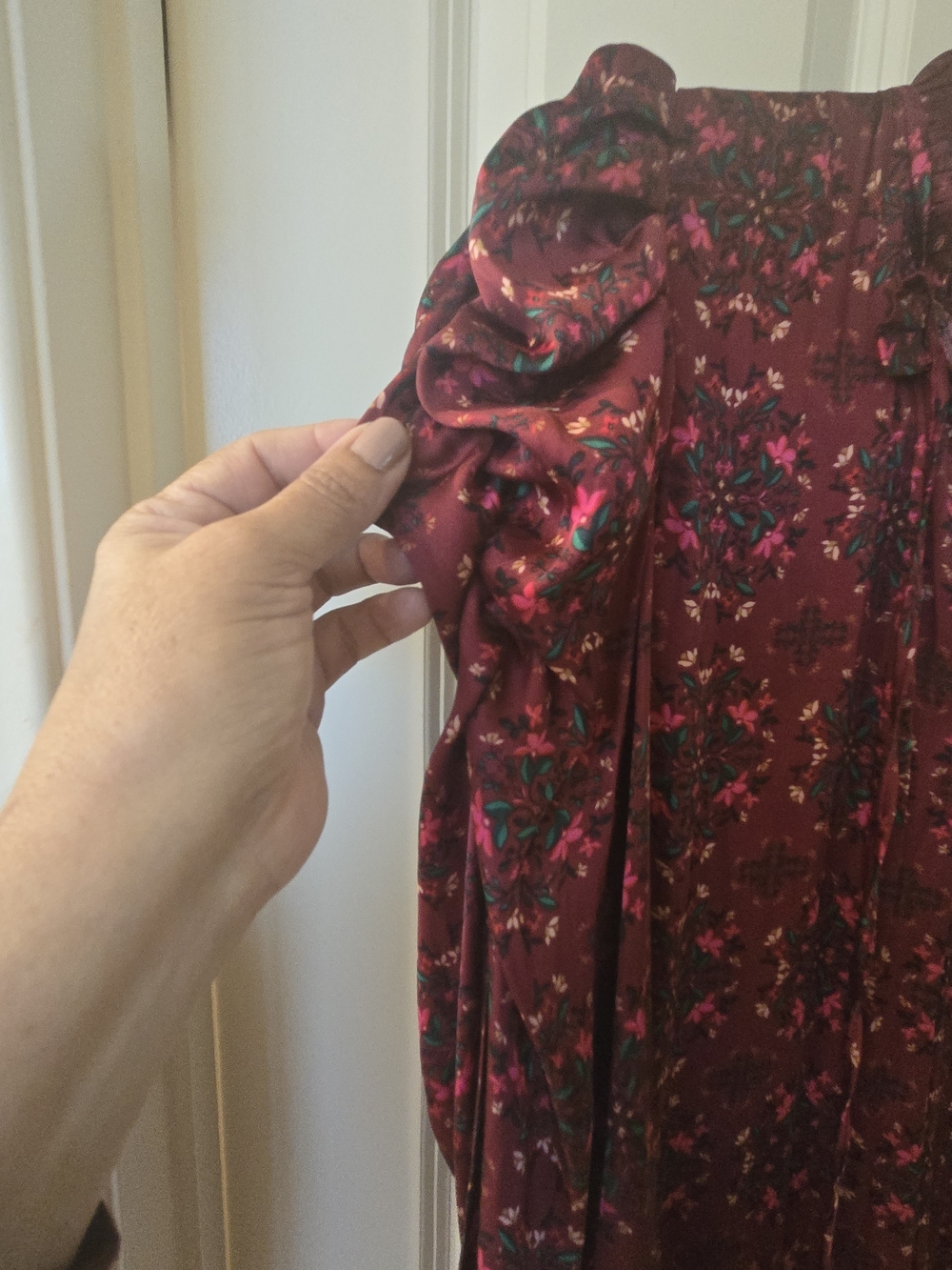 LOFT Burgundy Floral Cap-Sleeve Blouse - Picture 6 of 7